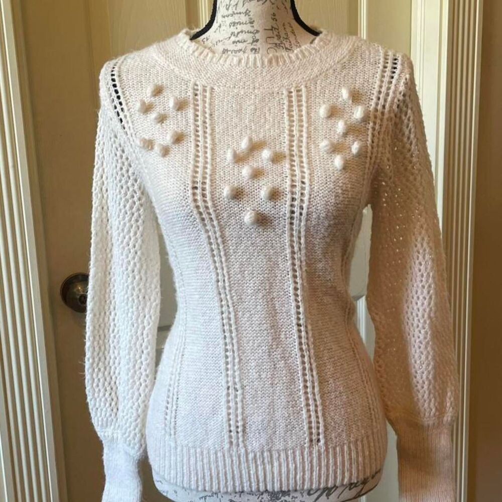 Blu-pepper Women's White and Cream Jumper